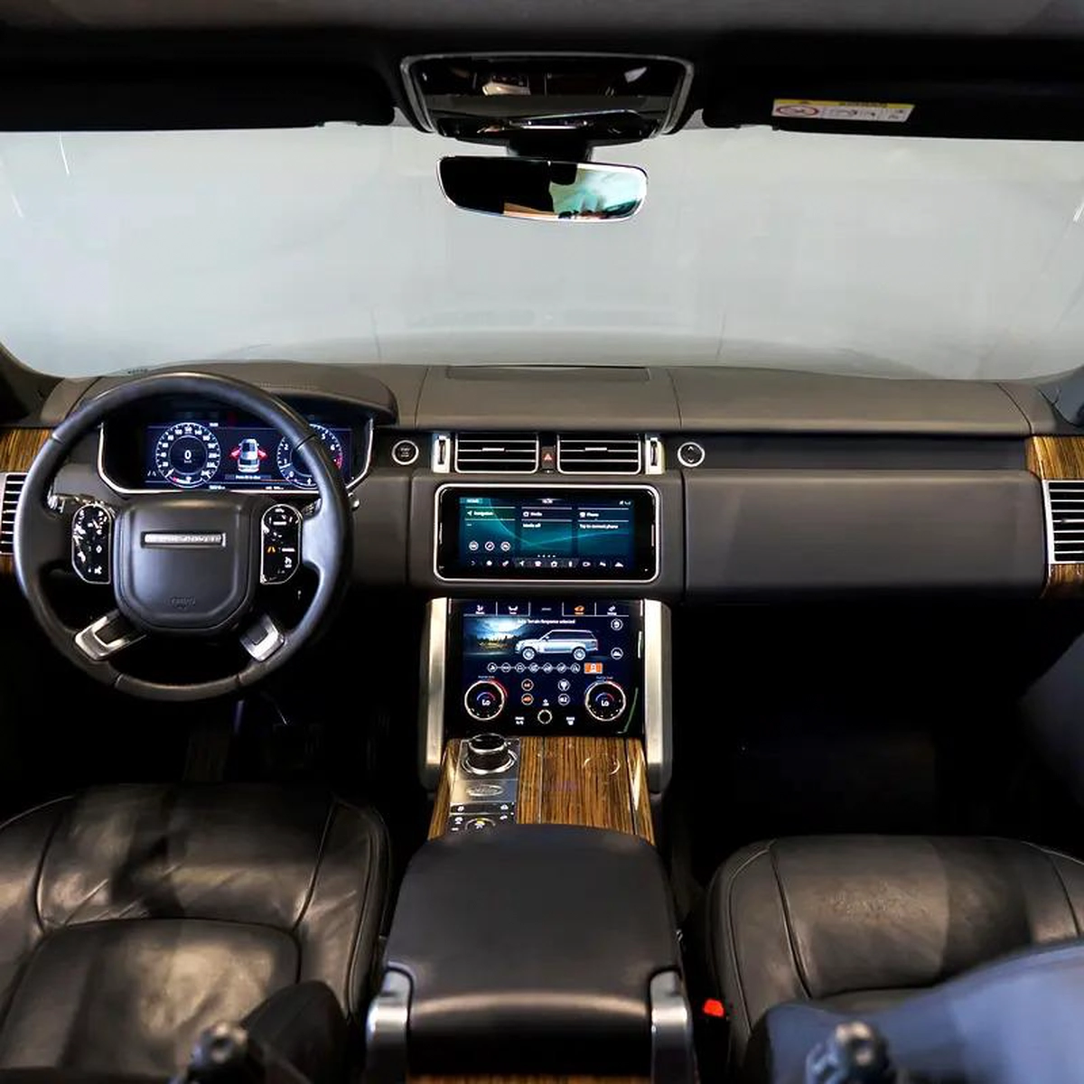 AED 2,682 pm • 0% Downpayment • Range Rover Vogue SE • 1 Year Warranty-6-6