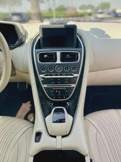 Aston Martin DB11 / 2017 Model / Gcc Spec’s / Less Km Driven-11