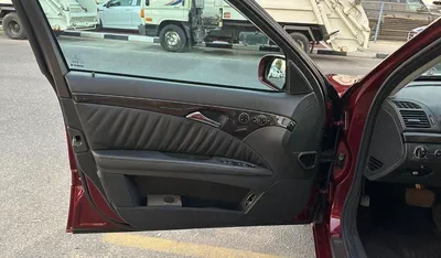 Mercedes Benz E320 STD-16