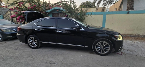 Lexus LS460 V8 4.6L-8CYL FULL