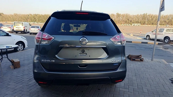 Nissan Rogue SL 2014 - American Specs - GCC Ready!