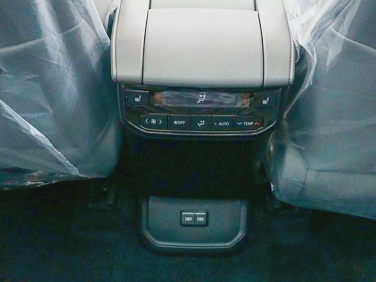 2026 TOYOTA HIGHLANDER 2.5L HEV LIMITED JBL PETROL GCC BRAND NEW 0KM-15-15