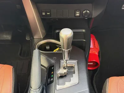 TOYOTA RAV4 VX | 2.5L | ECONOMICAL & RELIABLE SUV | 2018 | GCC-13