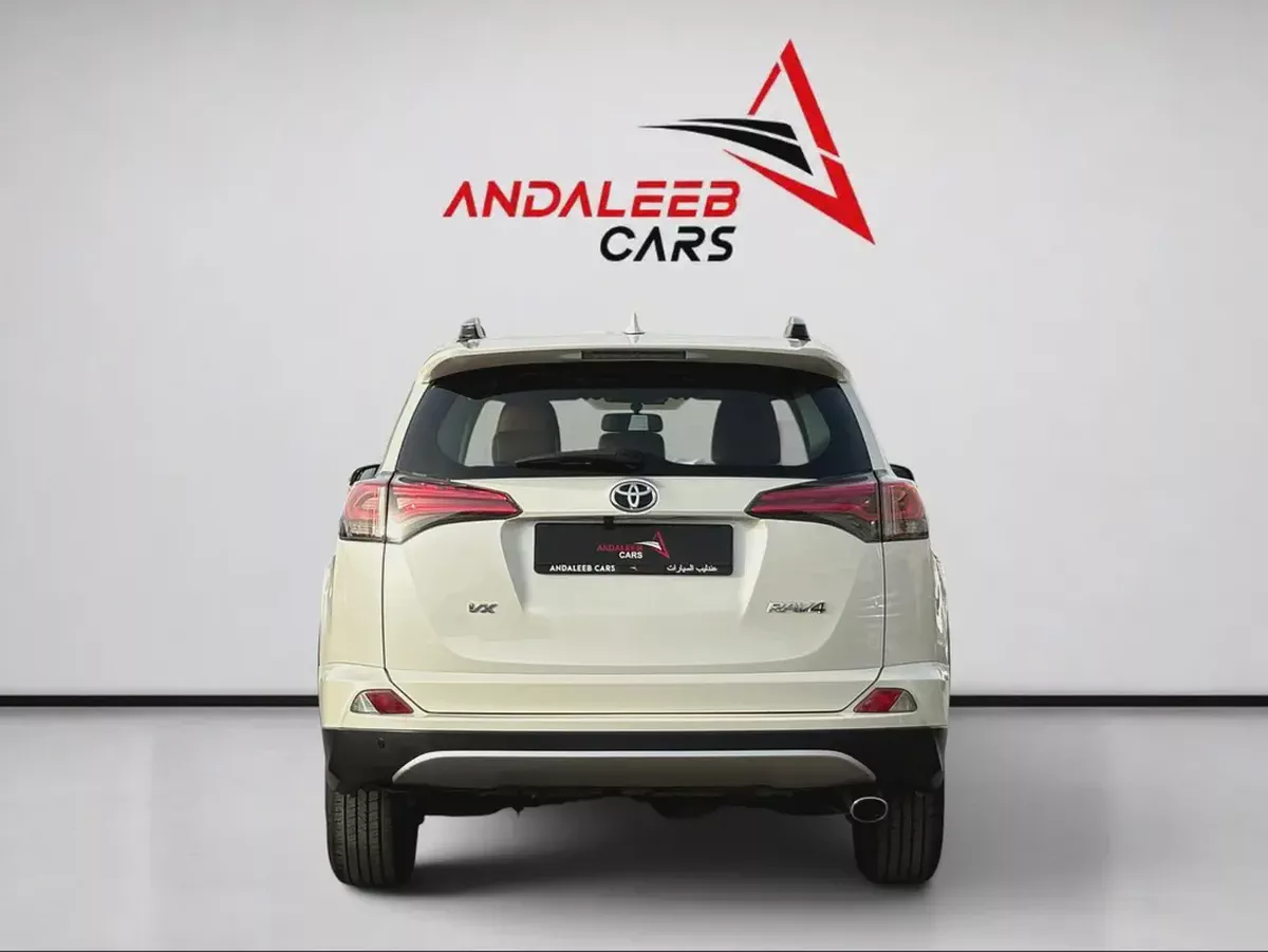 TOYOTA RAV4 VX | 2.5L | ECONOMICAL & RELIABLE SUV | 2018 | GCC-3-3