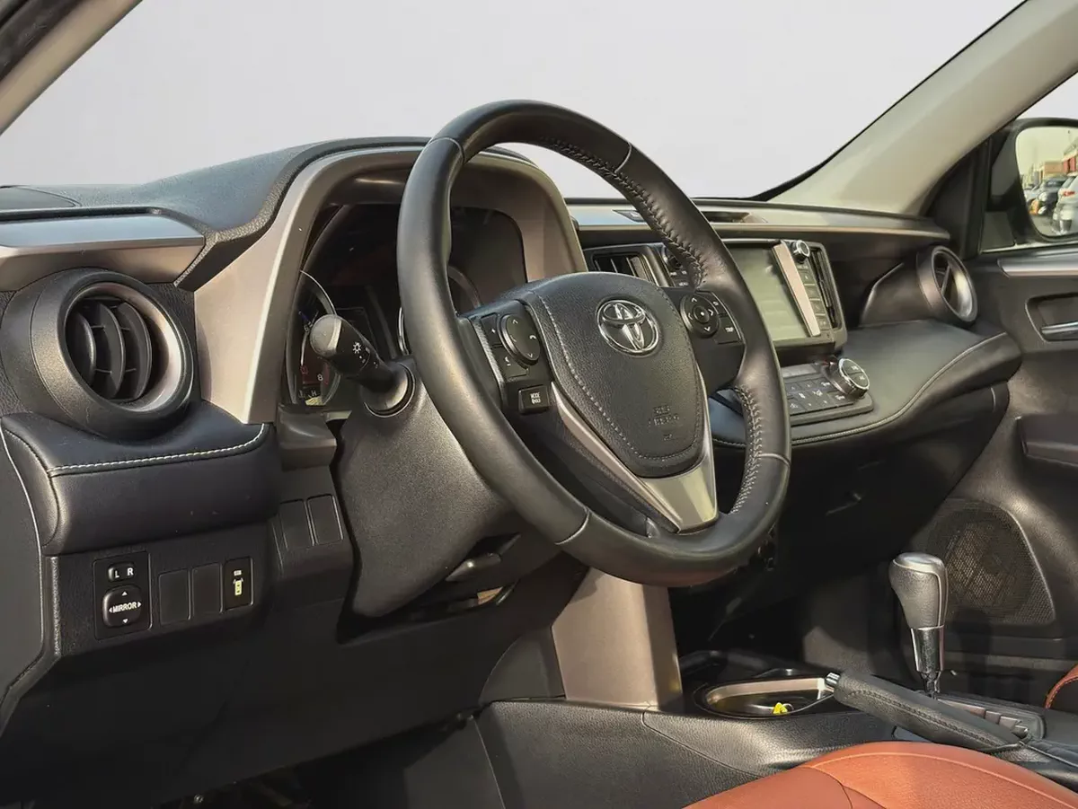 TOYOTA RAV4 VX | 2.5L | ECONOMICAL & RELIABLE SUV | 2018 | GCC-8-8