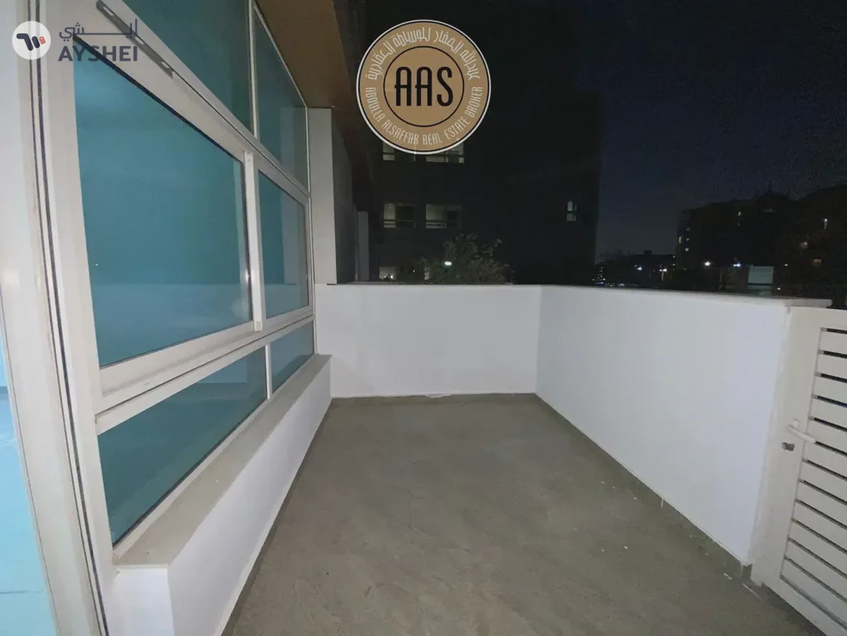 Spacious Studio Apartment Available With Terrace 42k-3-3