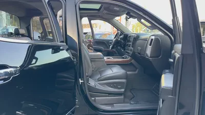 GMC sierra pick up V8 GCC original paint 100% free Accident very well maintained no issues-11