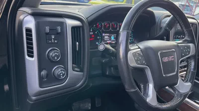 GMC sierra pick up V8 GCC original paint 100% free Accident very well maintained no issues-17