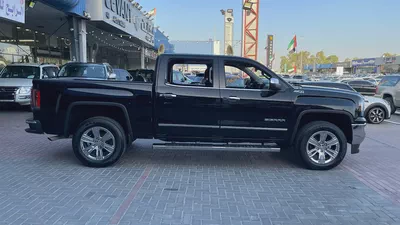 GMC sierra pick up V8 GCC original paint 100% free Accident very well maintained no issues-7