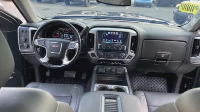 GMC sierra pick up V8 GCC original paint 100% free Accident very well maintained no issues-8