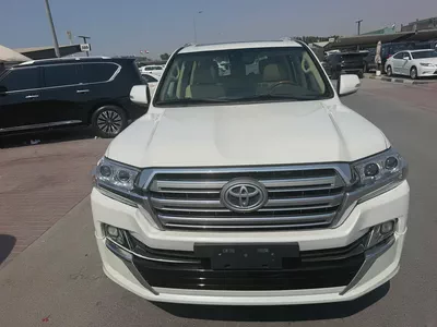 2017 Toyota Land Cruiser GXR fullopshin v6GCC Specs-0