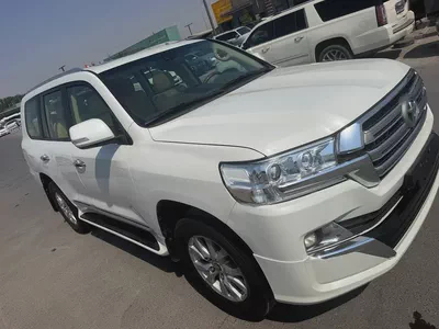 2017 Toyota Land Cruiser GXR fullopshin v6GCC Specs-9