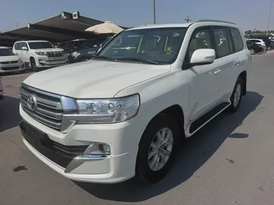 2017 Toyota Land Cruiser GXR fullopshin v6GCC Specs-1