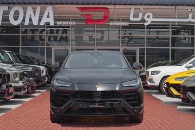Lamborghini Urus Standard Japanese Specs -| 8,000km | Under Warranty | 2022-4