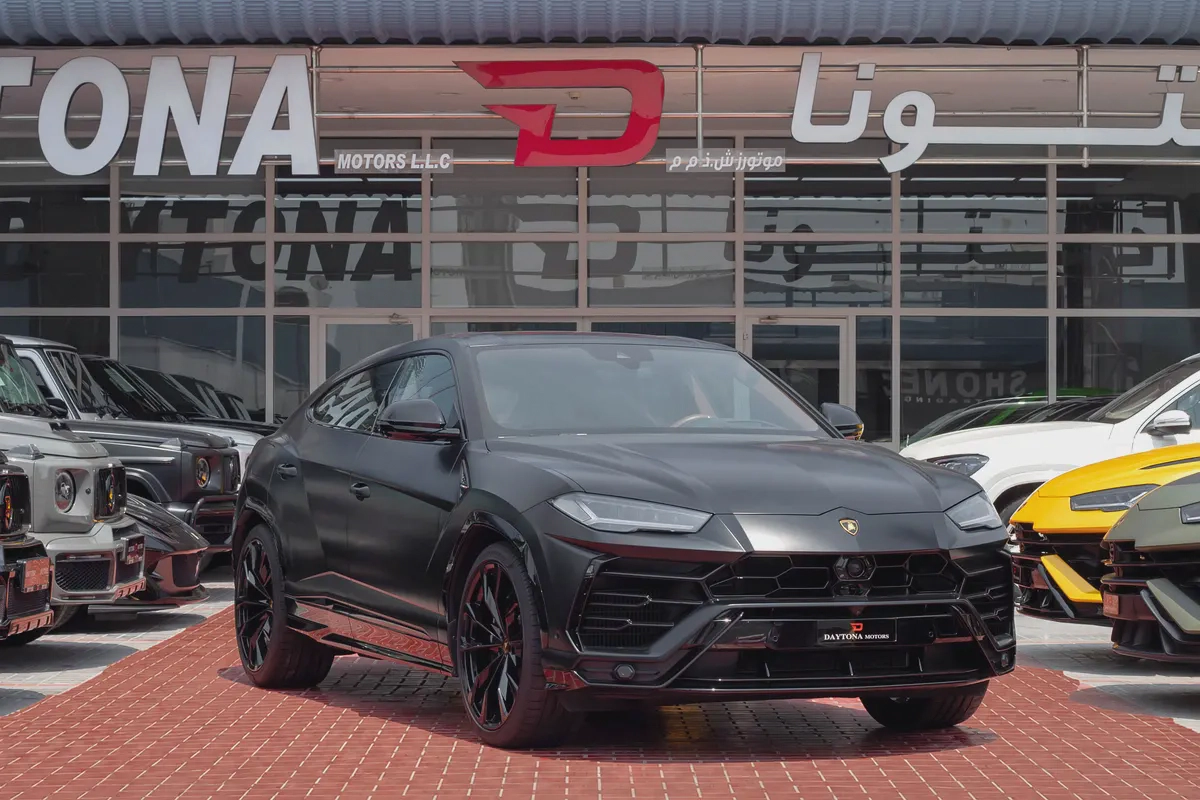 Lamborghini Urus Standard Japanese Specs -| 8,000km | Under Warranty | 2022