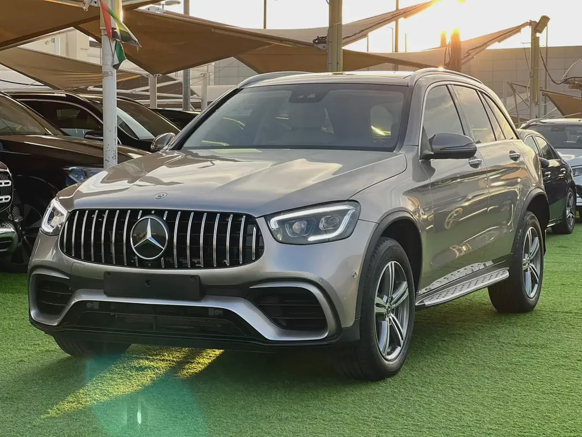 Mercedes-Benz GLC 300 2022 - American Specs-2-2