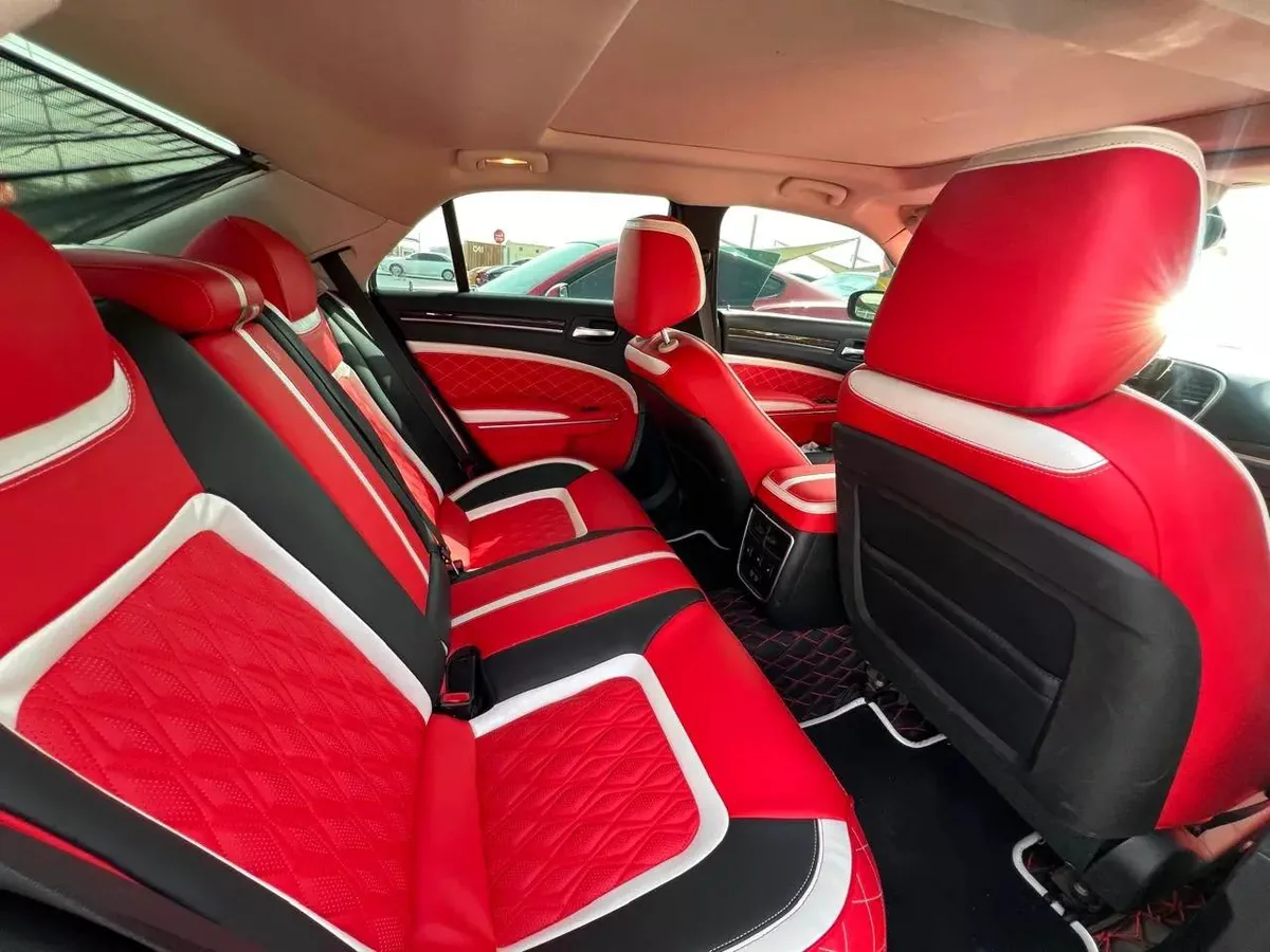 2015 Chrysler 300C-1-1