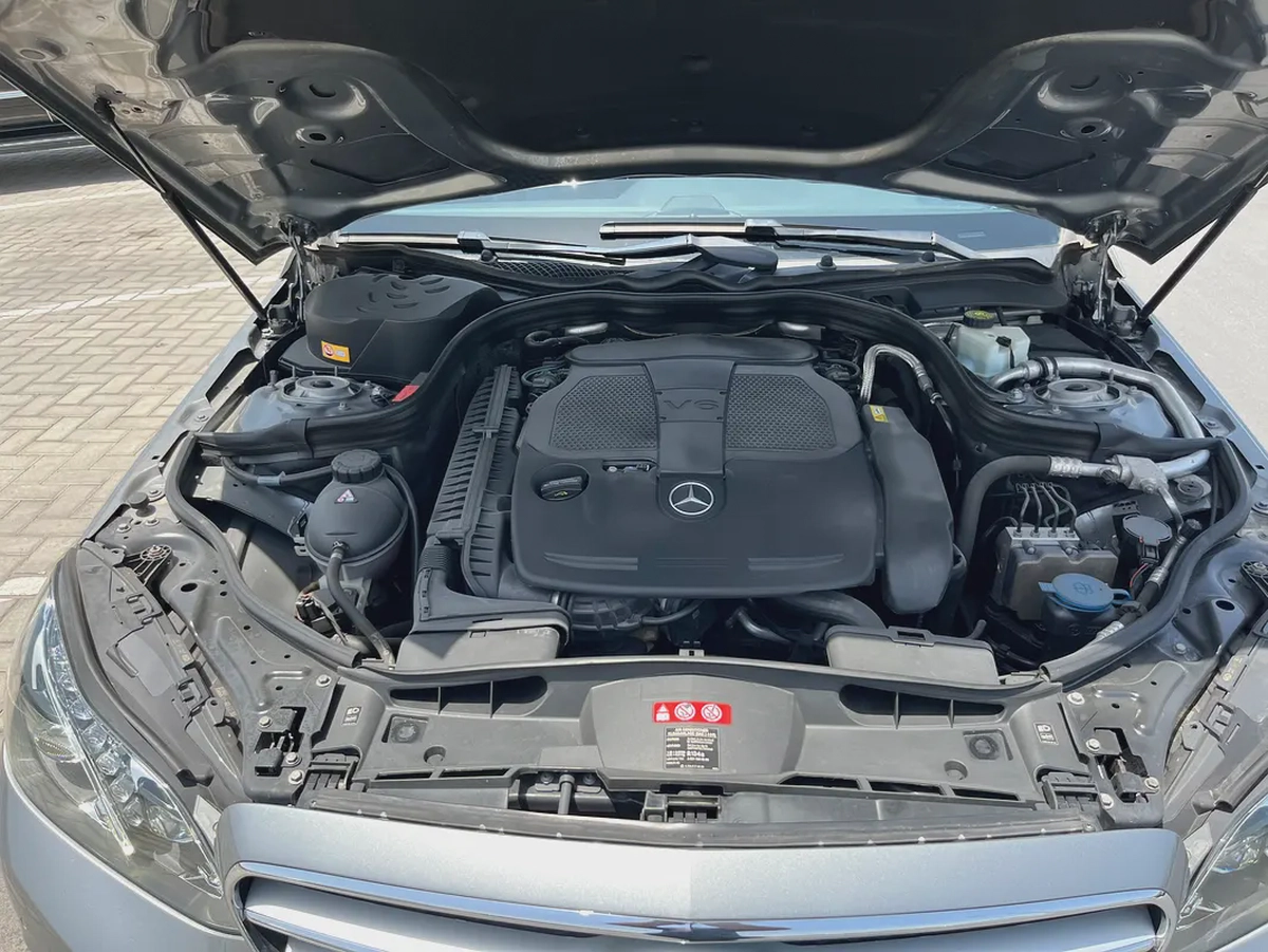 Mercedes-Benz E 300 4MATIC 2015 - Korean Specs - GCC Car-14-14