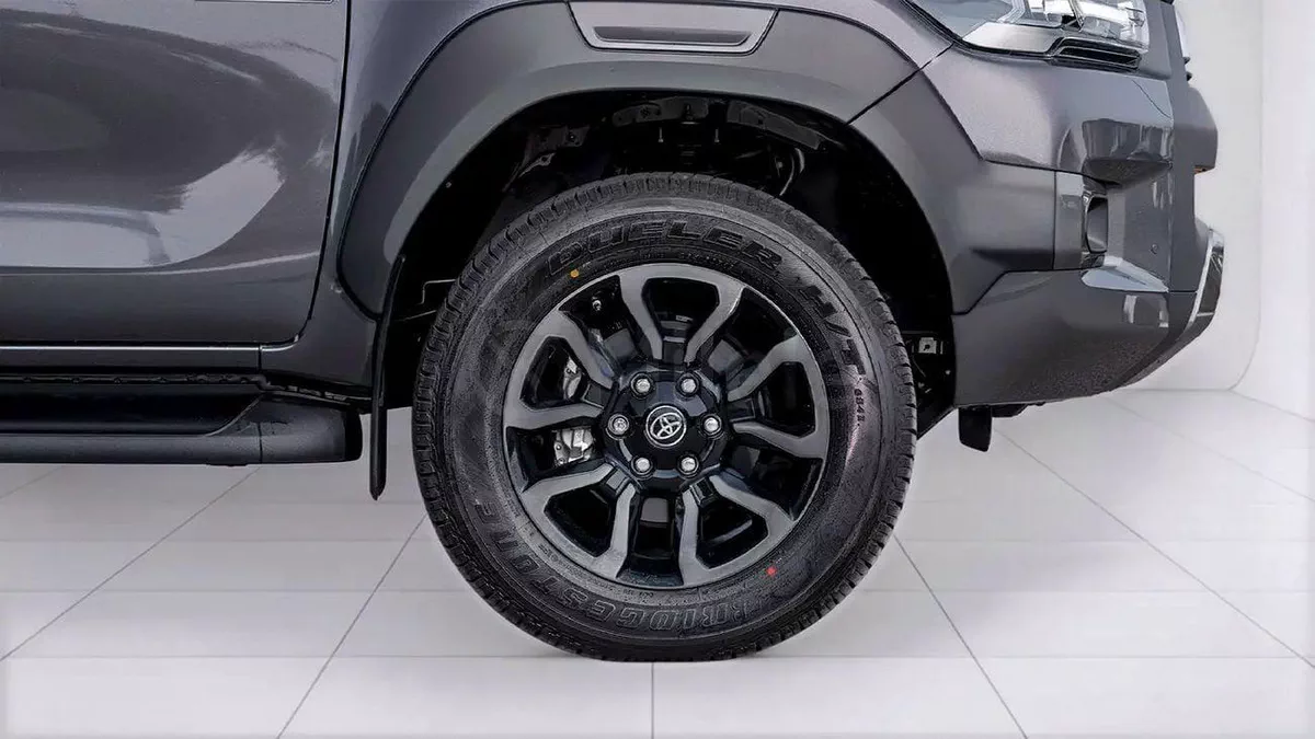 Toyota Hilux ADVENTURE | 2-YEAR WARRANTY + SERVICE AVAILABLE | IN-HOUSE FINANCING | 0% DOWNPAYMENT (BANK)-4-0