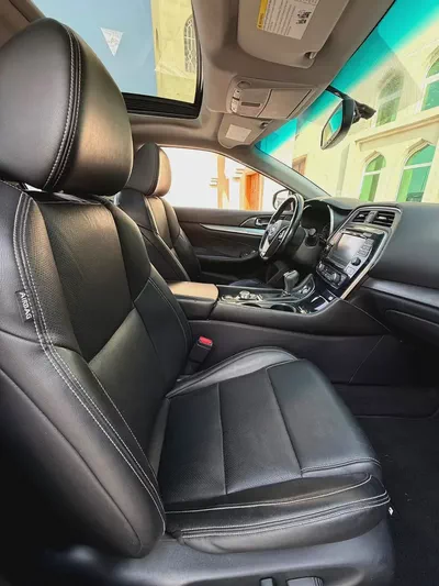 Nissan Maxima SV 2016 | American Specs | Well Maintained-12