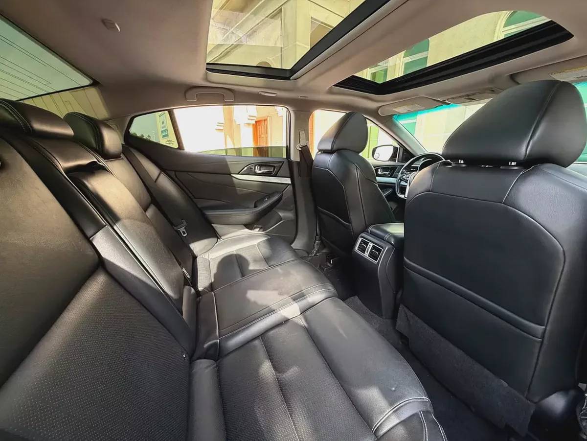 Nissan Maxima SV 2016 | American Specs | Well Maintained-13-13