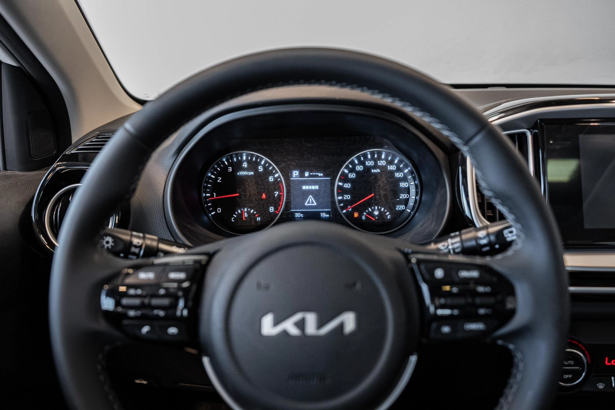 Kia kx1 2025-4-4