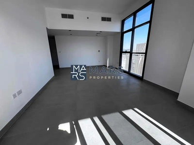 🌟 "Luxurious Brand New 3-Bedroom Haven in Al Mamsha, Muwaileh Perfect for Families!" 🌟-1
