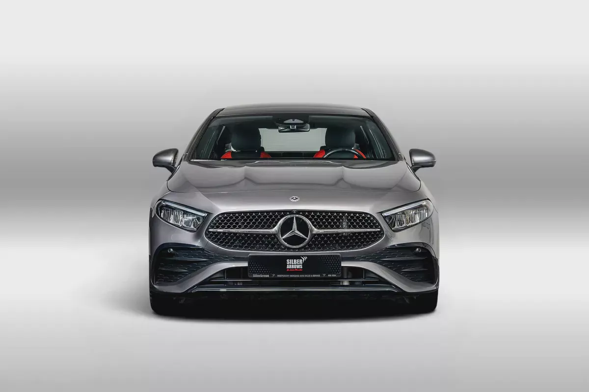 0% DP | AED 2,084 P/M | Agency Service And Warranty Package-3-3