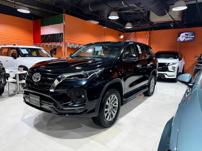 Toyota Fortuner VXR 2025 0km - GCC Specs with 5 years warranty from the dealer-0