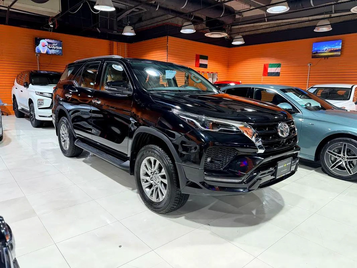 Toyota Fortuner VXR 2025 0km - GCC Specs with 5 years warranty from the dealer-6-6