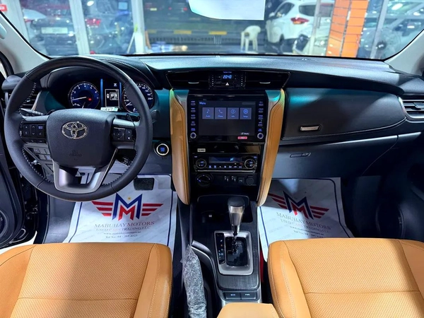 Toyota Fortuner VXR 2025 0km - GCC Specs with 5 years warranty from the dealer
