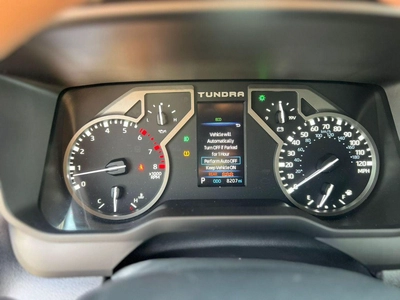 Toyota Tundra 2024 Toyota Tundra Crewmax SR5 - 3.4L V6  - AWD 4x4 - Rear Camera - Leather Seat - Low Mileage-17