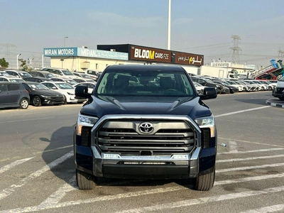 Toyota Tundra 2024 Toyota Tundra Crewmax SR5 - 3.4L V6  - AWD 4x4 - Rear Camera - Leather Seat - Low Mileage-1