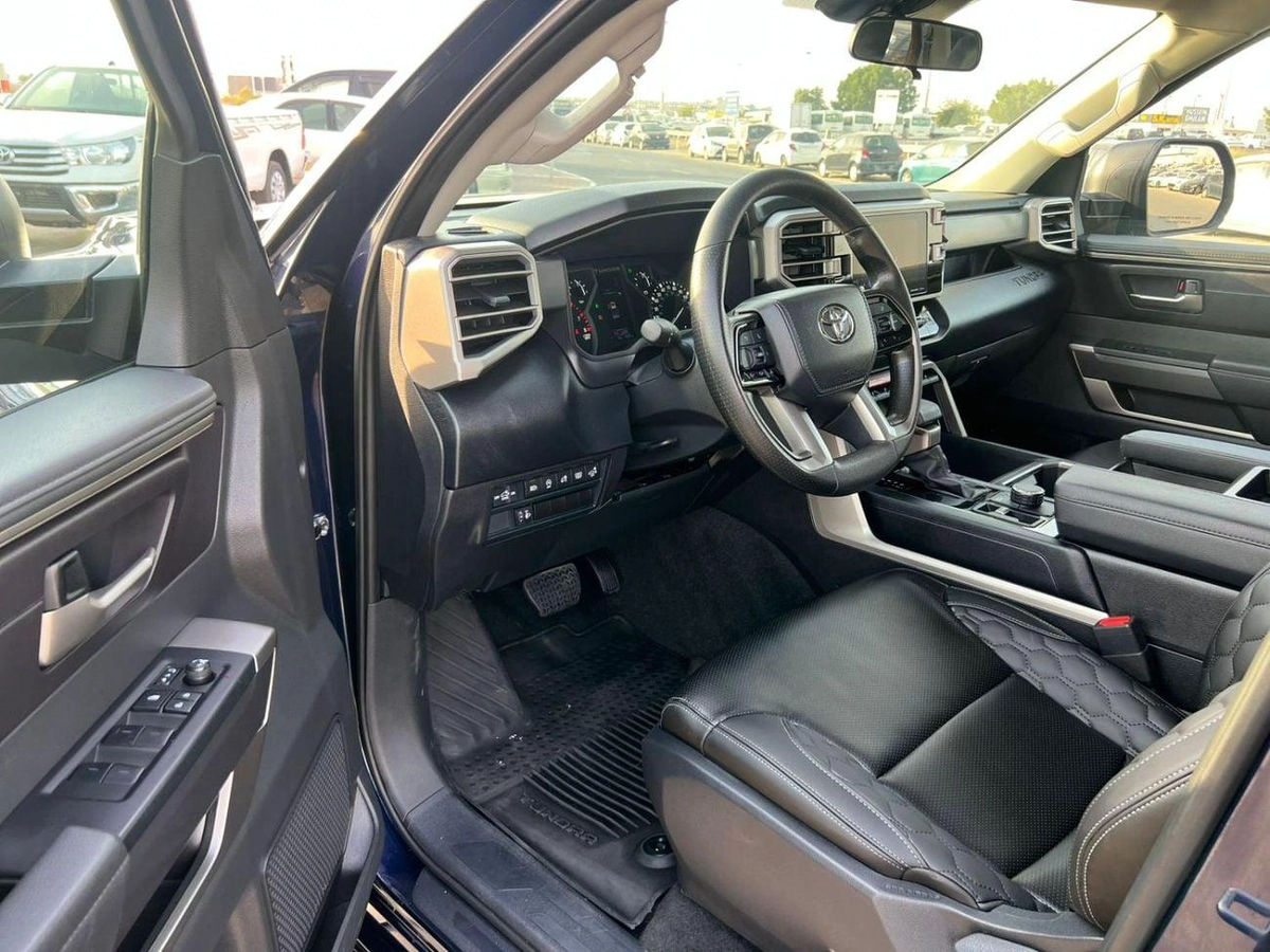 Toyota Tundra 2024 Toyota Tundra Crewmax SR5 - 3.4L V6  - AWD 4x4 - Rear Camera - Leather Seat - Low Mileage-8-0
