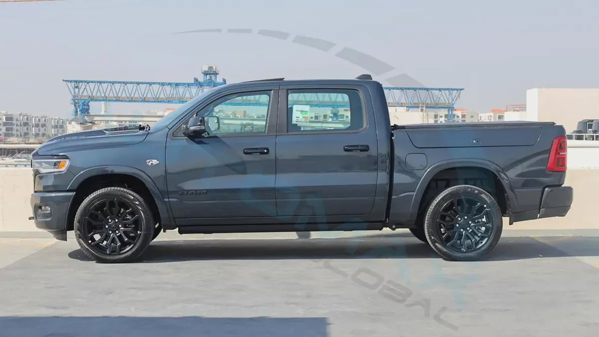 ( V8 5.7L ) 2026 RAM 1500 Limited Crew Cab eTorque  GCC 0Km 5 Years Warranty or 200,000 Km Warranty-19-19