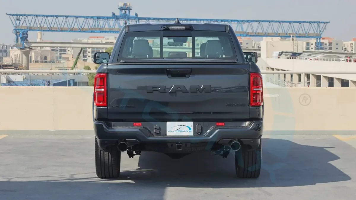( V8 5.7L ) 2026 RAM 1500 Limited Crew Cab eTorque  GCC 0Km 5 Years Warranty or 200,000 Km Warranty-5-5