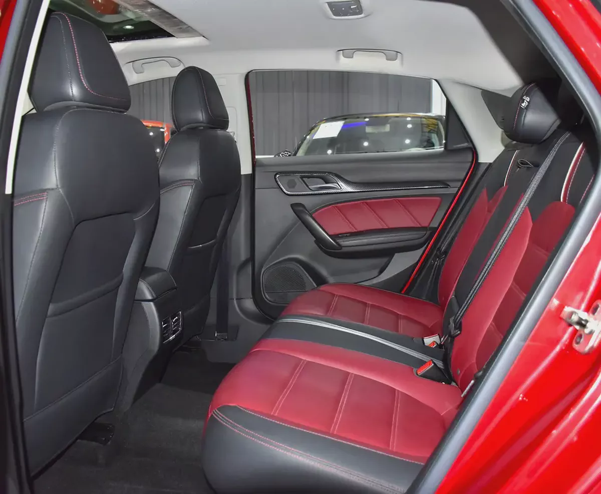 AED 428 EMi for 5Yrs | MG MG6 20T Trophy ( 2022 Model ) in Red Color GCC Specs-15-15