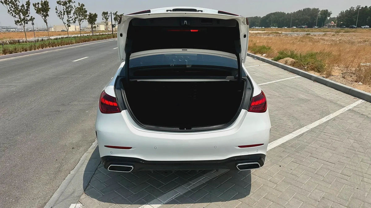 full option engain size 1.5 turbo with 14 languages including Arabic and English accident free-3-3