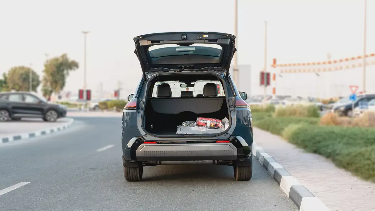 2026 Toyota Rav4 XSE 2.5L AT Hybrid (Blue-Black)-5-5