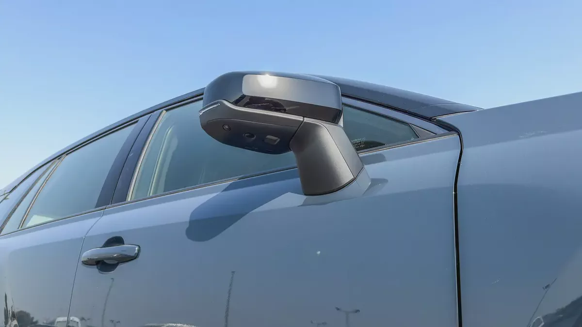 2026 Toyota Rav4 XSE 2.5L AT Hybrid (Blue-Black)-7-7