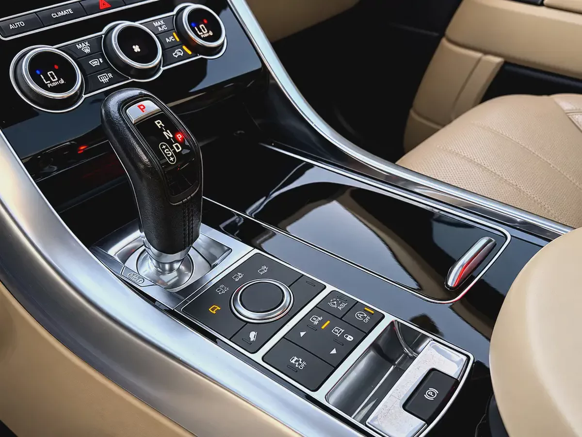 2016 Land Rover Range Rover Sport HSE - American Specs-8-8