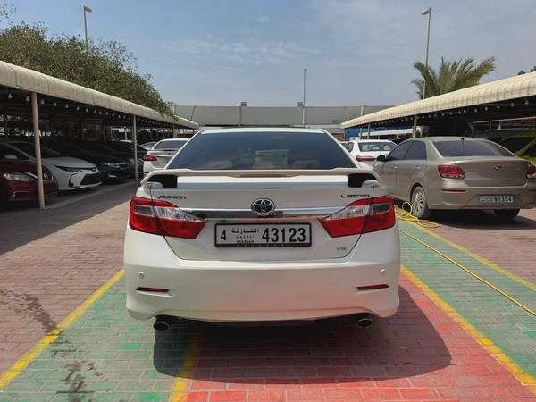 Toyota Aurion Limited 2014 - GCC Specs - Well Maintained