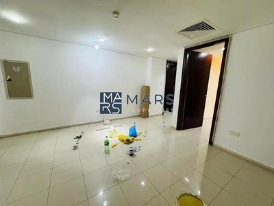 Middle Unit | Prime Location | Ready To Move-12