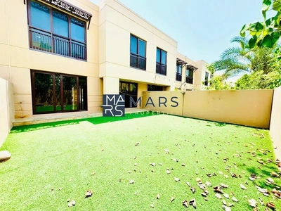 Middle Unit | Prime Location | Ready To Move-0