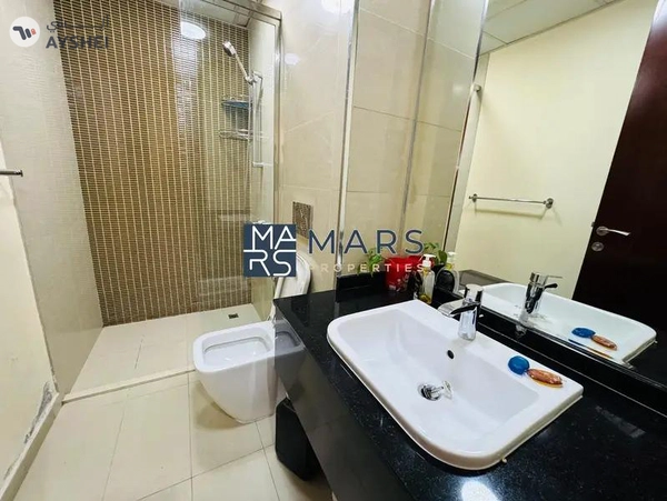 Middle Unit | Prime Location | Ready To Move