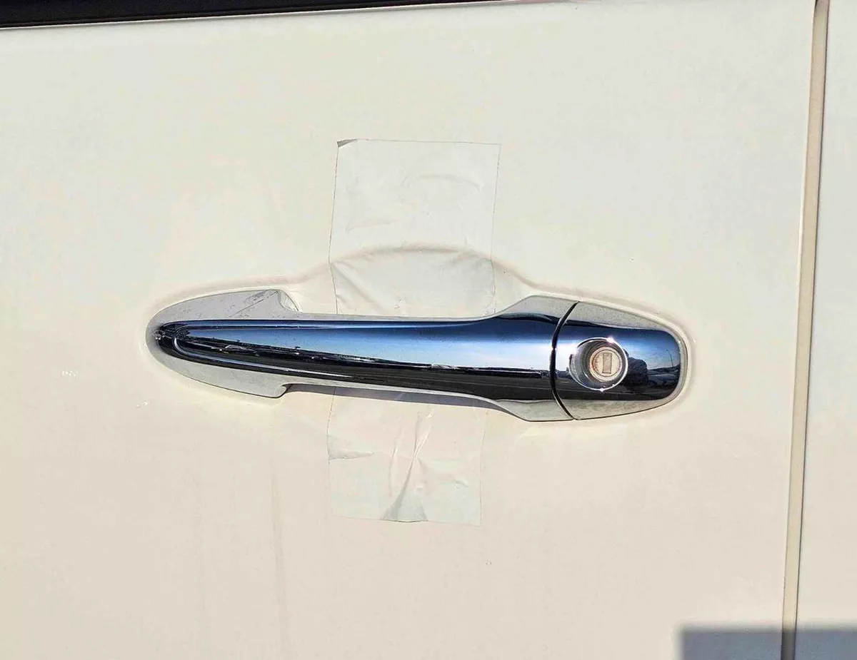 Toyota Hilux GL SINGLE CABIN BASIC / 5 + 2 HOOKS LONG BODY / 2.4L DIESEL M/T / PWR WINDOWS (CODE # DMSC)-4-0