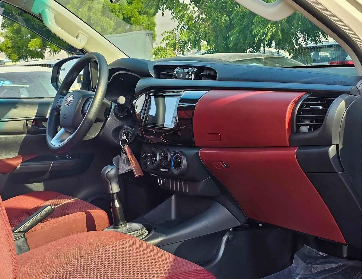 Toyota Hilux GL SINGLE CABIN BASIC / 5 + 2 HOOKS LONG BODY / 2.4L DIESEL M/T / PWR WINDOWS (CODE # DMSC)-8-0