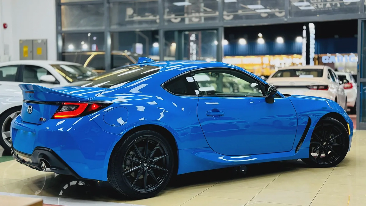 2023 Toyota 86 GT (GR) - Low Mileage --3-3