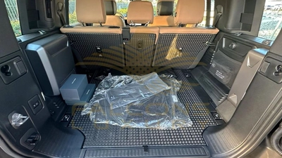 Land Rover Defender 110 HSE P400 3.0L GCC DEALER WARRANTY 5 YEARS-21