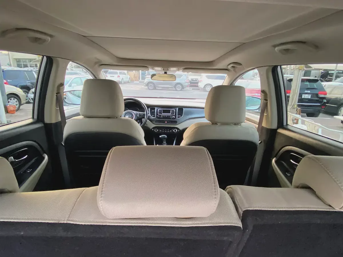Kia Carens 2015 Silver-19-19
